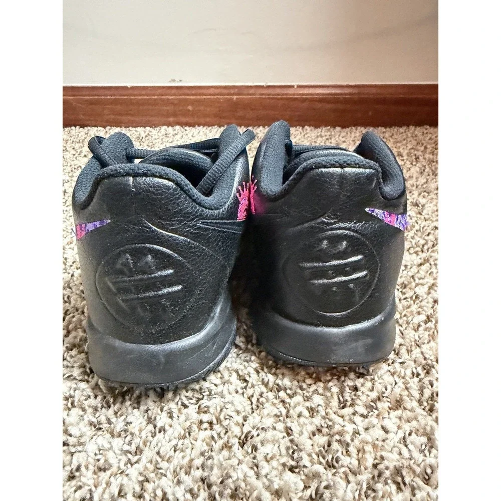 Nike Boys Kyrie Flytrap III BQ5620-006 Black Basketball Sneakers Shoes Size 5.5Y